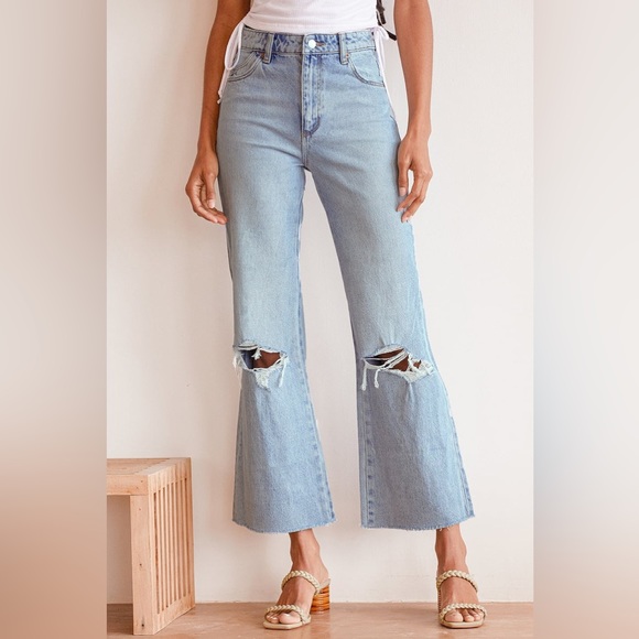 Rolla’s Eastcoast Crop Flare Jeans - Picture 2 of 8